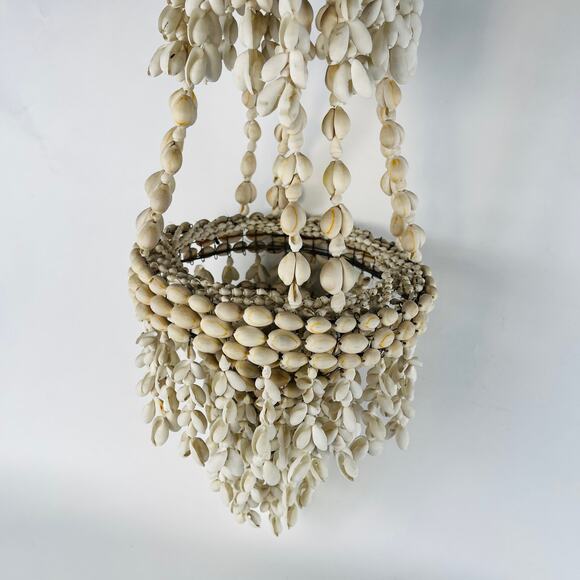 Vintage Seashell Chandelier 27” Boho Hanging Cowrie Shell Nautical Shore Beach - Picture 4 of 7
